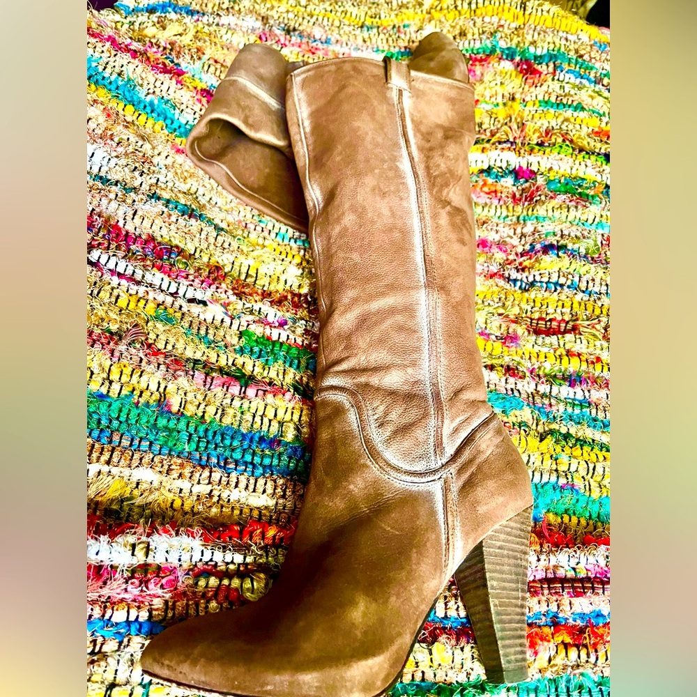 💖💖Gorgeous Italian brown leather knee boots, with wood stacked heel💕Must have